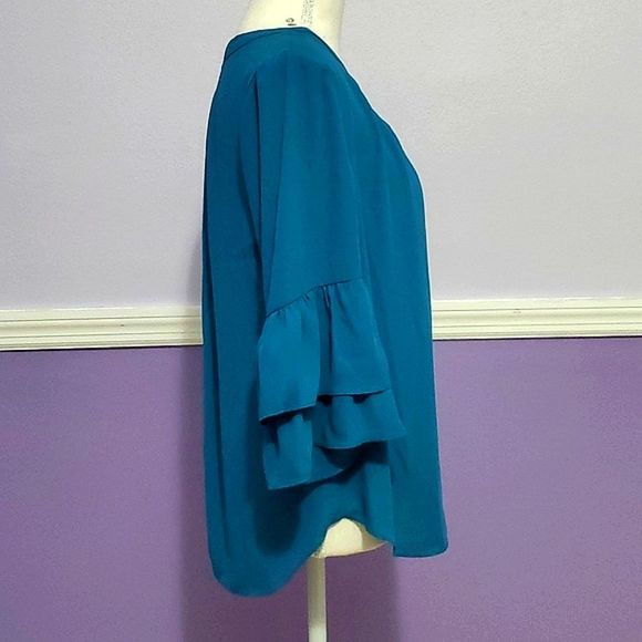 Roz & Ali Boho Chic Teal Tiered Bell Sleeves Modest Chic Flowy Top - Picture 4 of 10